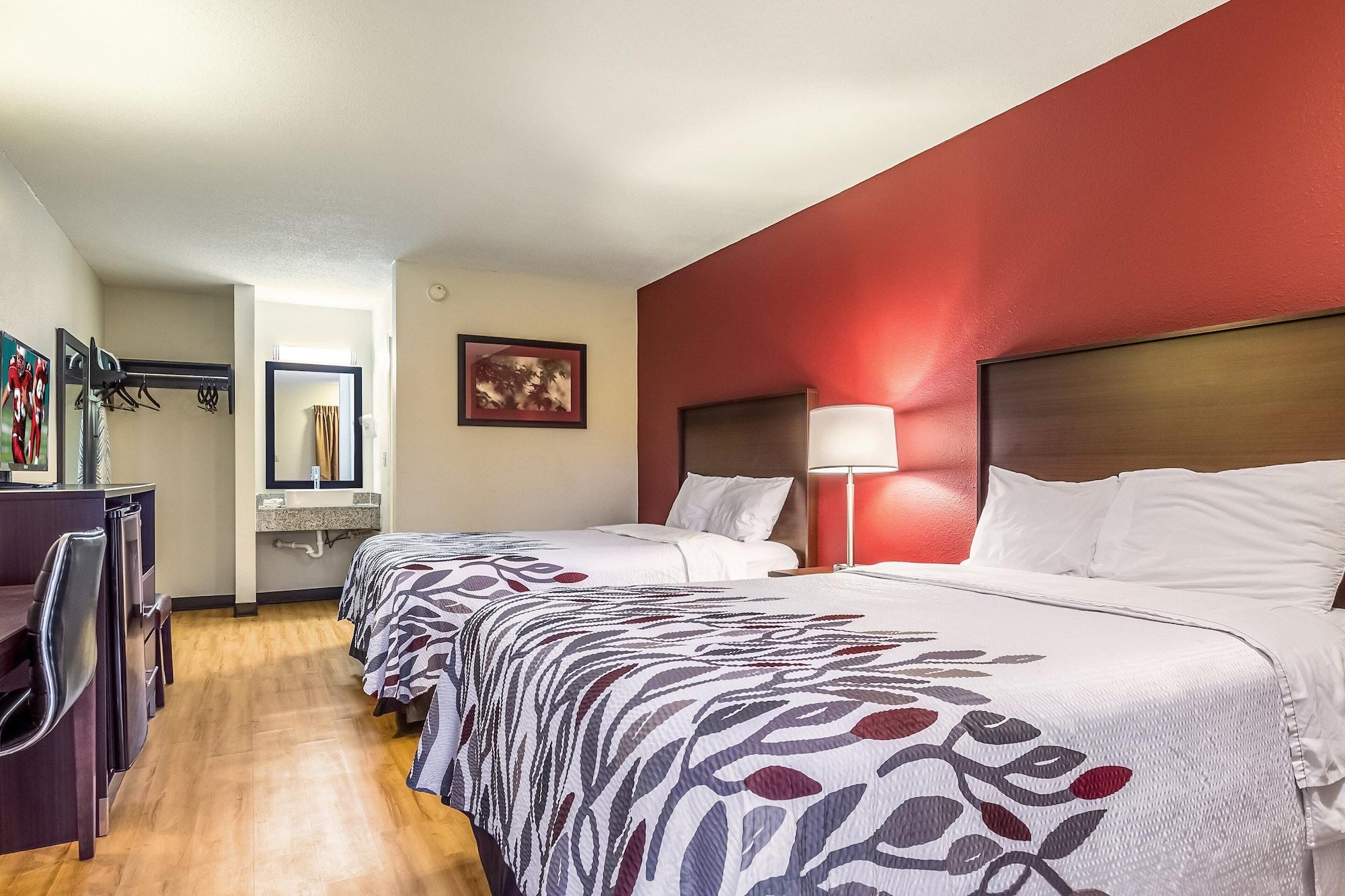 Red Roof Inn Скоттсбург Екстер'єр фото